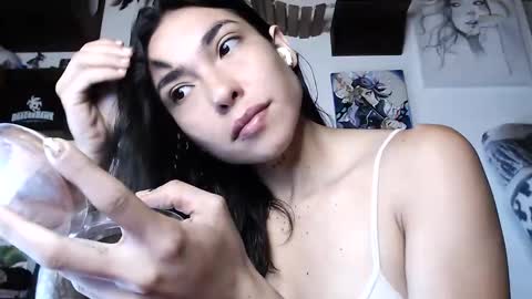 Snapshot of mulan_o chatting on January 21, 11:03 am JESSICA online show from January 21, 11:03 am