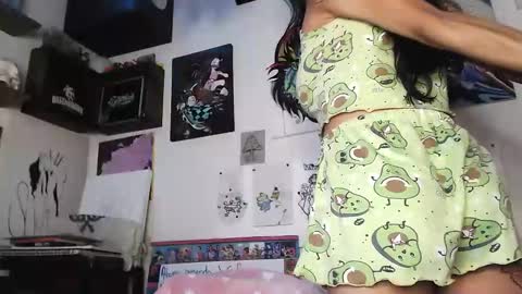 Snapshot of mulan_o chatting on February 3, 12:36 pm JESSICA online show from February 3, 12:36 pm