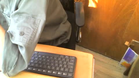 Snapshot of muller520 chatting on July 3, 1:50 pm muller520 online show from July 3, 1:50 pm