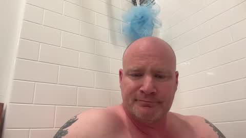 Snapshot of multipopper chatting on February 18, 1:54 am multipopper online show from February 18, 1:54 am