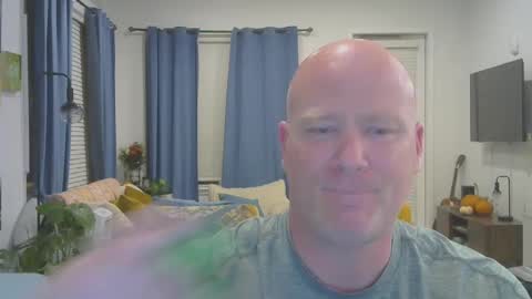 Snapshot of multipopper chatting on October 4, 5:16 am multipopper online show from October 4, 5:16 am