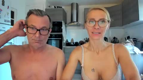 LOVELY JULIA  Peter DAY online show from October 17, 7:00 am