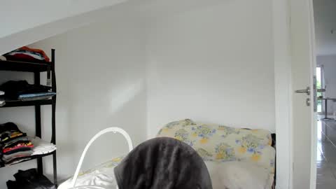 Snapshot of munishpunish chatting on May 31, 6:31 am LOVELY JULIA Peter DAY online show from May 31, 6:31 am