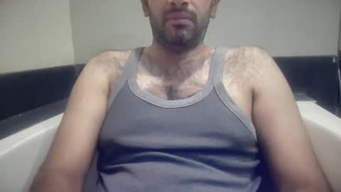 munnabobby2008 online show from April 3, 5:11 pm