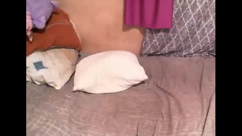 Snapshot of munniegalz1 chatting on February 11, 6:01 pm your angel online show from February 11, 6:01 pm