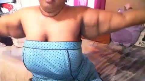 Snapshot of munniegalz1 chatting on February 24, 6:16 am your angel online show from February 24, 6:16 am