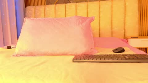 Tell me Sofi  online show from April 9, 3:06 am