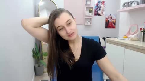 Snapshot of muriel_elvin chatting on November 29, 8:06 am muriel_elvin online show from November 29, 8:06 am