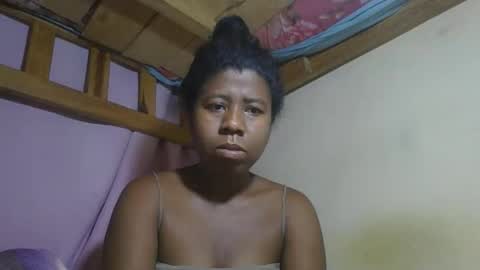 murielleee online show from April 4, 4:22 am
