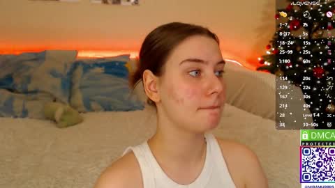 Snapshot of murrrworren chatting on December 15, 9:53 pm Mira online show from December 15, 9:53 pm