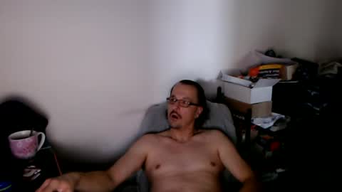 Snapshot of muschiliebhaber chatting on July 17, 10:00 am Horny Goat online show from July 17, 10:00 am