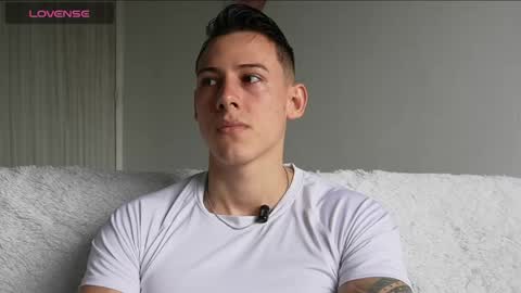 muscle_king_cum online show from May 29, 2:04 pm