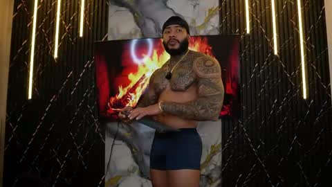 Snapshot of muscle_man19 chatting on May 27, 6:10 am Nick online show from May 27, 6:10 am
