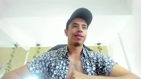 Snapshot of muscle_scott chatting on September 29, 12:10 pm muscle scott online show from September 29, 12:10 pm