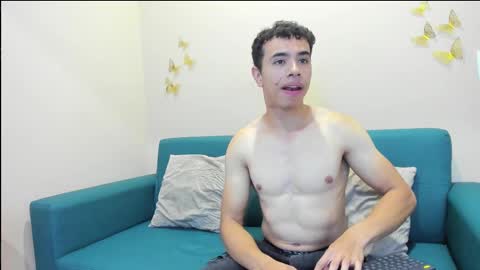 Snapshot of muscle_scott chatting on October 2, 12:12 pm muscle scott online show from October 2, 12:12 pm