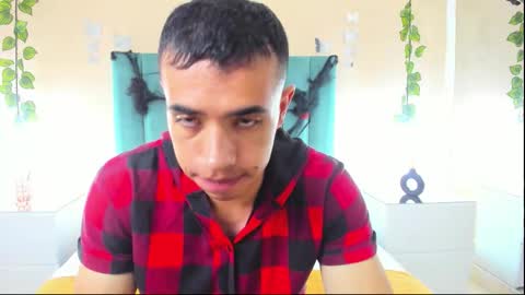 Snapshot of muscle_scott chatting on October 17, 12:08 pm muscle scott online show from October 17, 12:08 pm
