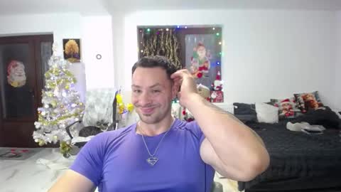 Snapshot of muscleaj69 chatting on November 25, 4:40 pm AJ online show from November 25, 4:40 pm