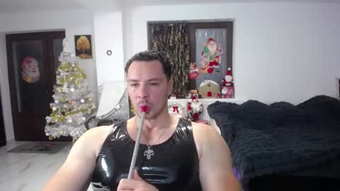 Snapshot of muscleaj69 chatting on December 4, 4:27 pm AJ online show from December 4, 4:27 pm