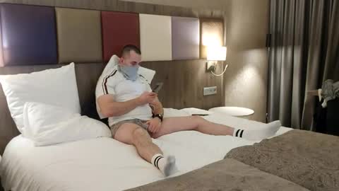 Snapshot of muscleboy58 chatting on February 9, 7:51 pm muscleboy58 online show from February 9, 7:51 pm