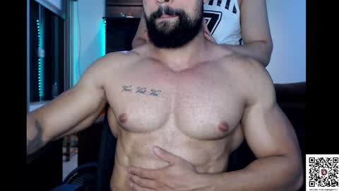 Snapshot of muscleweed420 chatting on February 21, 1:11 am Ragnar online show from February 21, 1:11 am