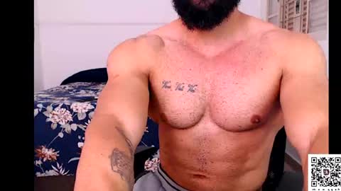 Snapshot of muscleweed420 chatting on June 23, 10:52 pm Ragnar online show from June 23, 10:52 pm