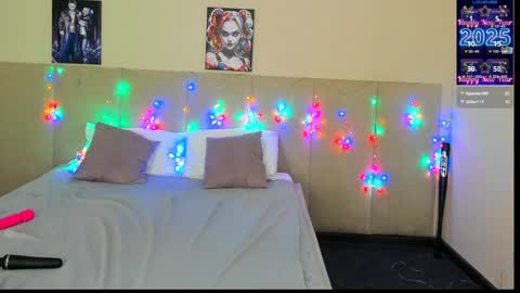 Snapshot of musclexxxbarbie chatting on January 21, 8:43 pm Eva online show from January 21, 8:43 pm