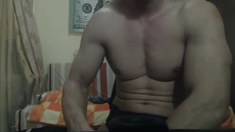 Snapshot of musculargod chatting on January 25, 9:04 pm SexyMuscled online show from January 25, 9:04 pm