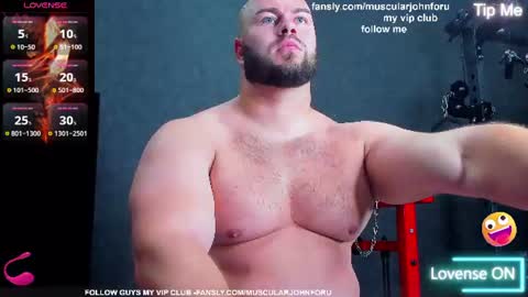 Snapshot of muscularjohnforu chatting on July 18, 7:12 am click icon for peach online show from July 18, 7:12 am