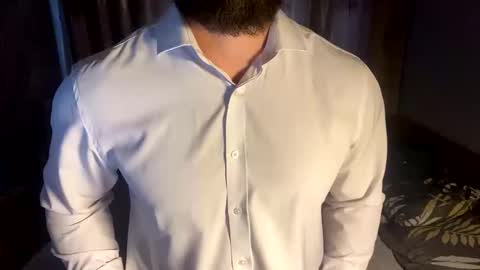 muscularjuggler online show from May 18, 1:45 am
