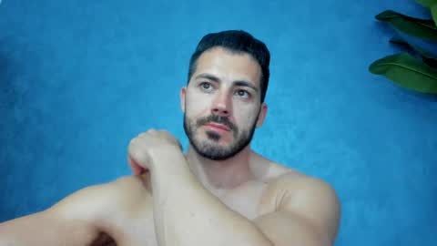 Snapshot of muscularmaster chatting on April 20, 9:05 pm muscularmaster onlyfans online show from April 20, 9:05 pm