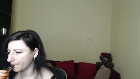 Jeneva online show from May 28, 6:21 am