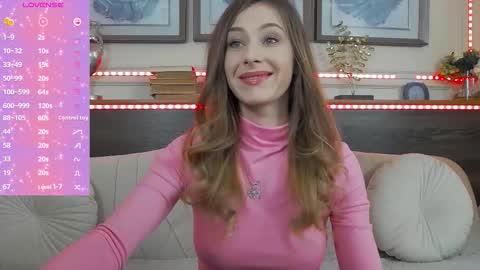 Luna  online show from November 15, 7:10 pm