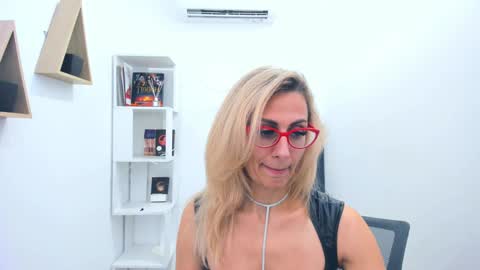 Diana online show from January 26, 11:50 am