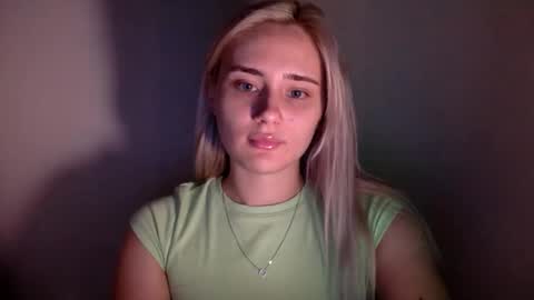 Snapshot of musescorner chatting on November 11, 4:40 pm musescorner online show from November 11, 4:40 pm