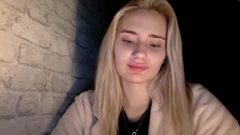 Snapshot of musescorner chatting on February 3, 4:23 pm musescorner online show from February 3, 4:23 pm