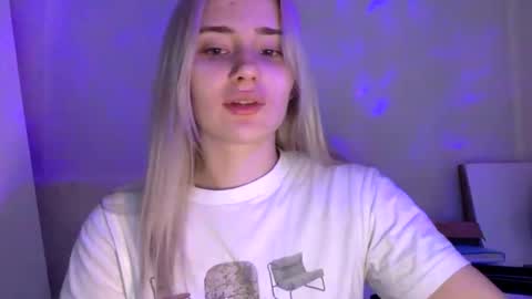 Snapshot of musescorner chatting on February 22, 2:04 pm musescorner online show from February 22, 2:04 pm