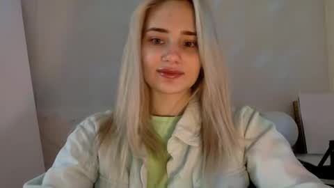 Snapshot of musescorner chatting on February 27, 12:27 pm musescorner online show from February 27, 12:27 pm