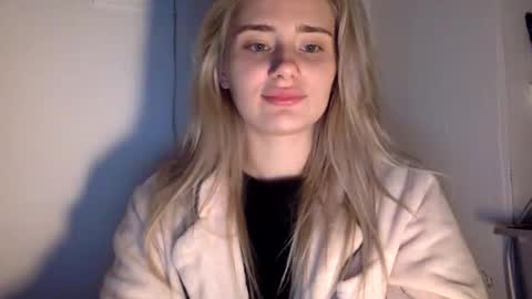 Snapshot of musescorner chatting on March 1, 4:53 pm musescorner online show from March 1, 4:53 pm