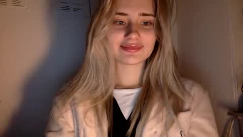 Snapshot of musescorner chatting on March 2, 6:04 pm musescorner online show from March 2, 6:04 pm