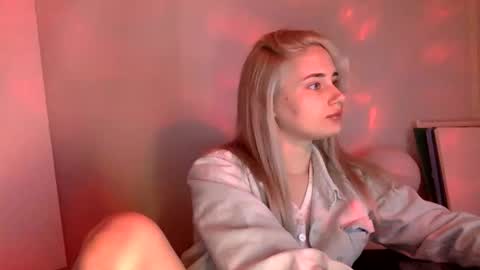 musescorner online show from April 17, 5:27 pm