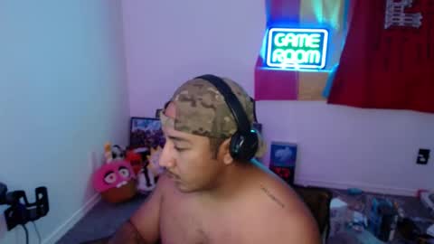 Snapshot of mushrooncat chatting on September 21, 4:03 am mushrooncat online show from September 21, 4:03 am