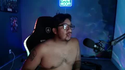 Snapshot of mushrooncat chatting on October 3, 9:17 am mushrooncat online show from October 3, 9:17 am