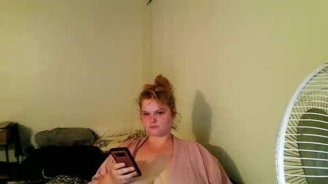 mushymummy000 online show from October 7, 12:24 pm