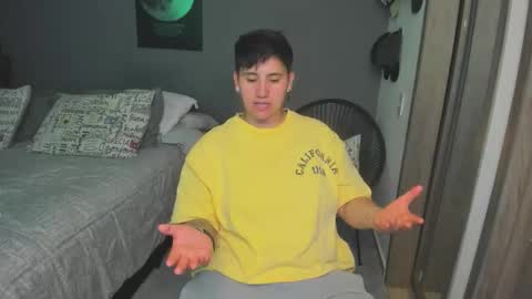 VALENTINA Luna  online show from April 14, 5:24 am