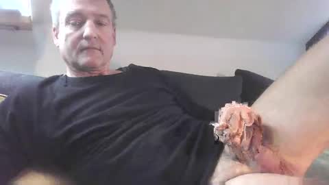 Snapshot of muskauer chatting on November 10, 8:57 am nobuddy online show from November 10, 8:57 am