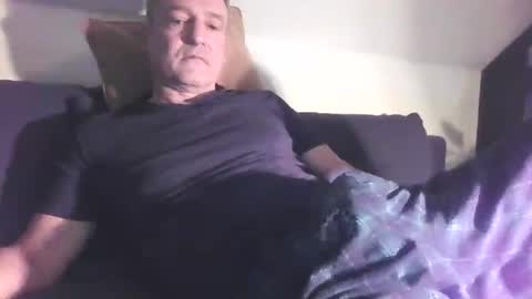 Snapshot of muskauer chatting on December 23, 6:44 am nobuddy online show from December 23, 6:44 am