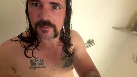 mustang8562 online show from April 18, 4:00 pm