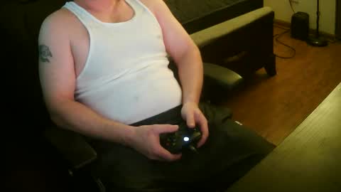 Snapshot of mustenjoyhead79 chatting on October 28, 8:00 pm mustenjoyhead79 online show from October 28, 8:00 pm