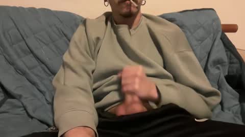 Snapshot of muupp69 chatting on December 8, 8:25 pm muupp69 online show from December 8, 8:25 pm