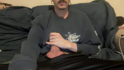 Snapshot of muupp69 chatting on February 6, 11:37 pm muupp69 online show from February 6, 11:37 pm